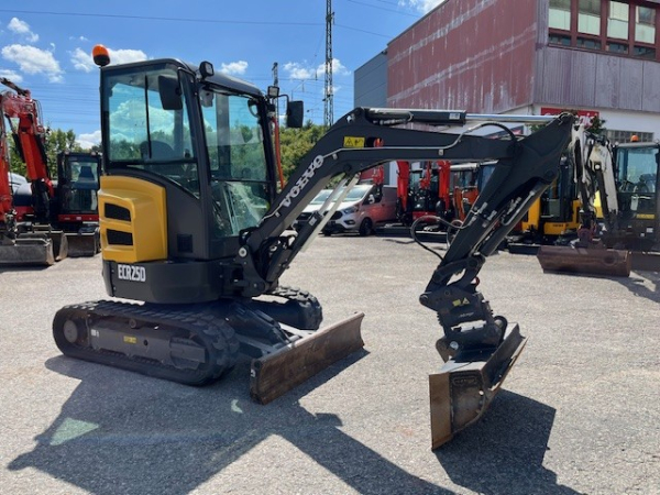 Volvo Kompaktbagger ECR 25D